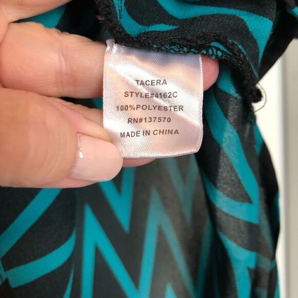 TACERA - NWOT 🎉HPx2🎉 L Sz L Tunic-Length 3/4-Button Chevron Blouse/Black & Teal - Picture 7 of 13